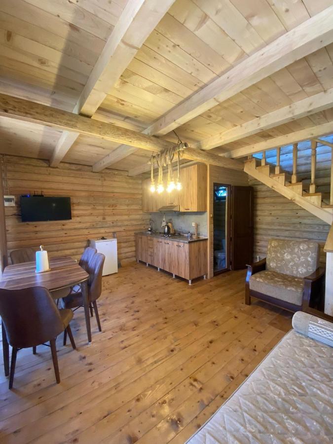 Guest House on Angisa Batoumi Extérieur photo