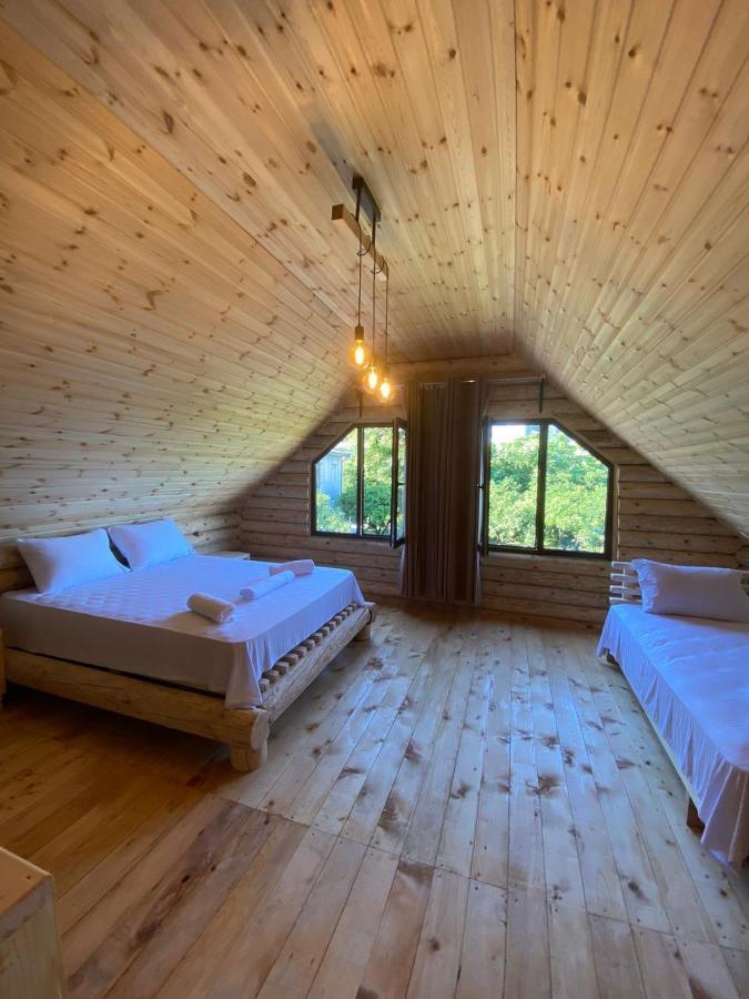 Guest House on Angisa Batoumi Extérieur photo